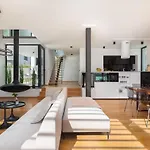 فيلة Acacia بيتريتْشاني