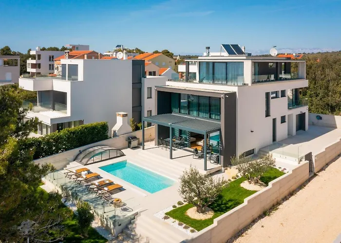 Acacia Villa *