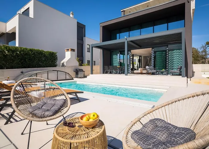 Acacia Villa