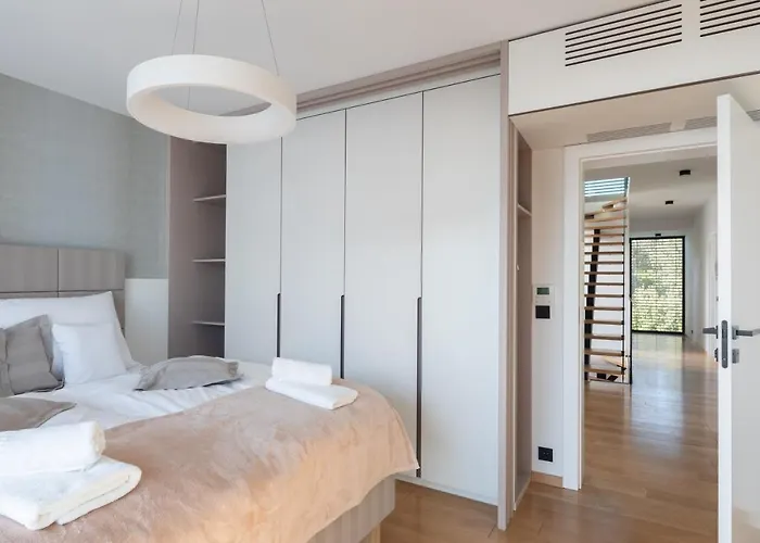 Acacia Βίλα Petrcane